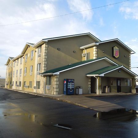 Super 8 By Wyndham Harrisonburg Motel Exterior photo